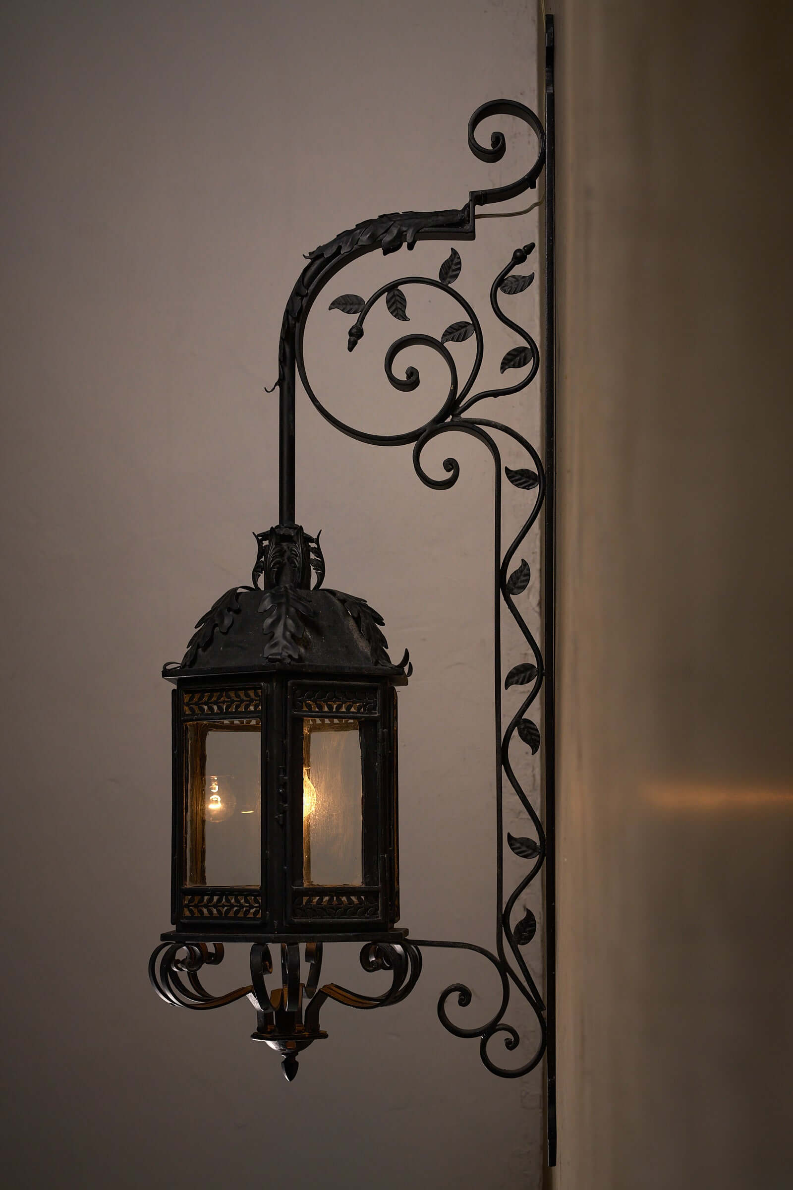 thumbnail image 2 of Wrought Iron Outdoor Wall Lantern With Glass – 30cm Cone Shade, Arterameferro 2 of 5