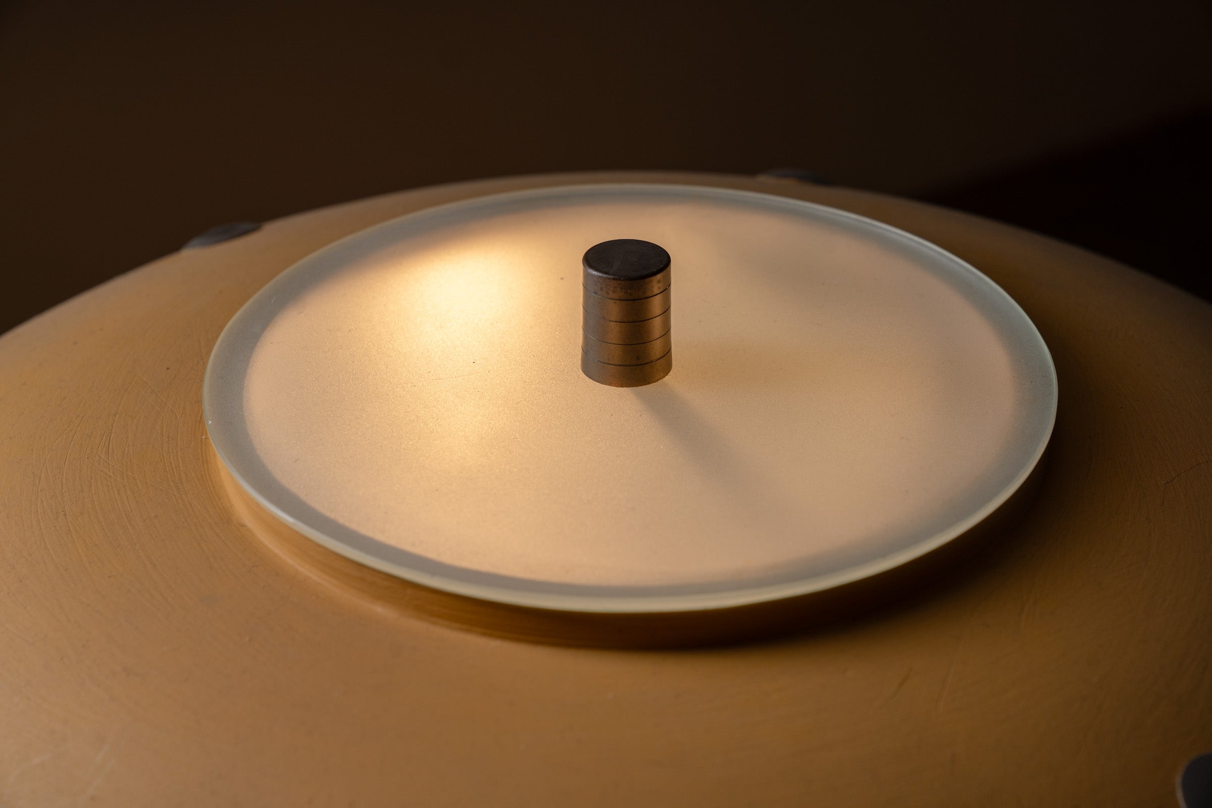 Top view of Huge Vintage Mushroom Table Lamp, 1960s, showcasing the illuminated circular glass top plate.