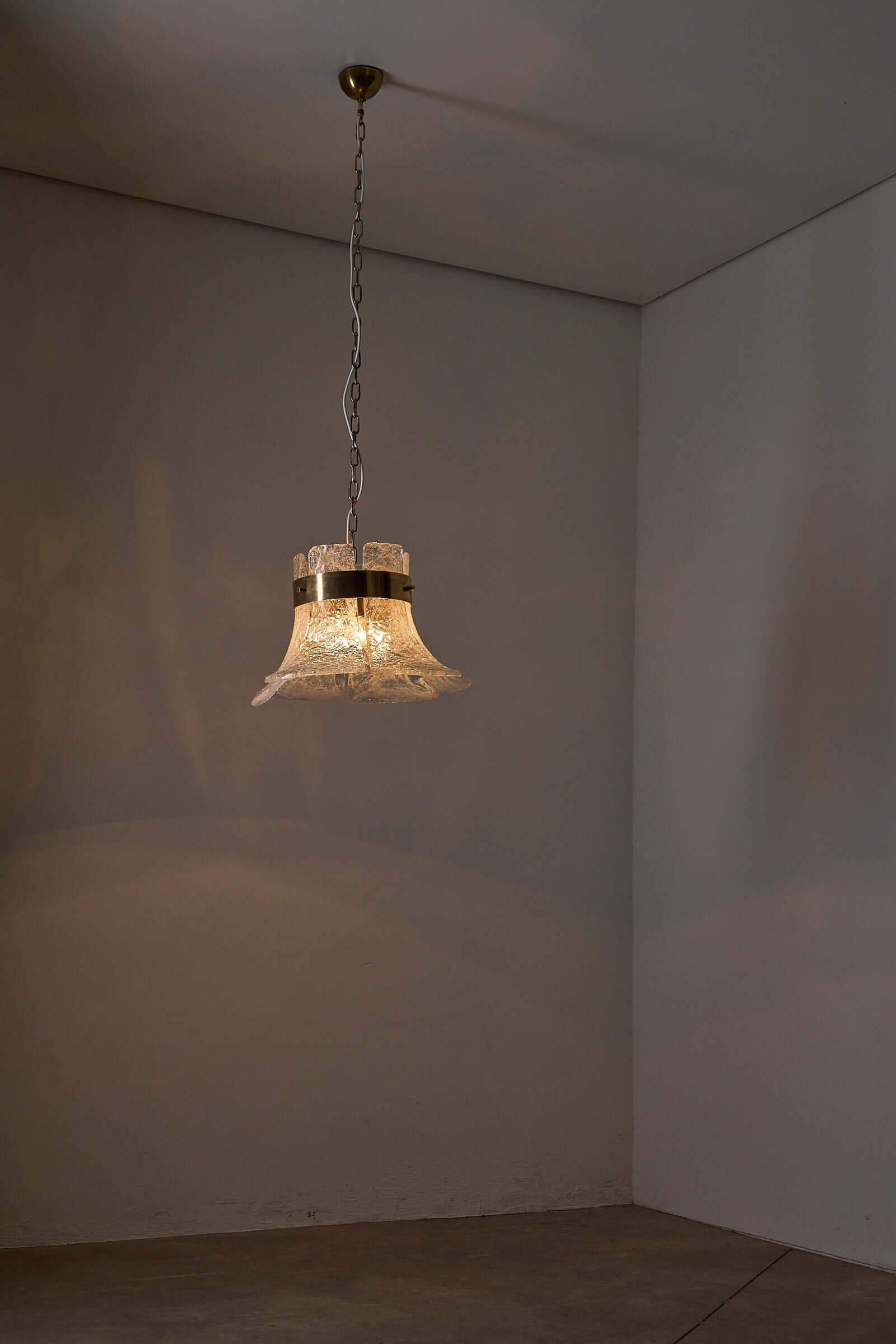 Carlo Nason for Kalmar Glass Chandelier, modular six-panel pendant lamp with Murano glass and brass design.