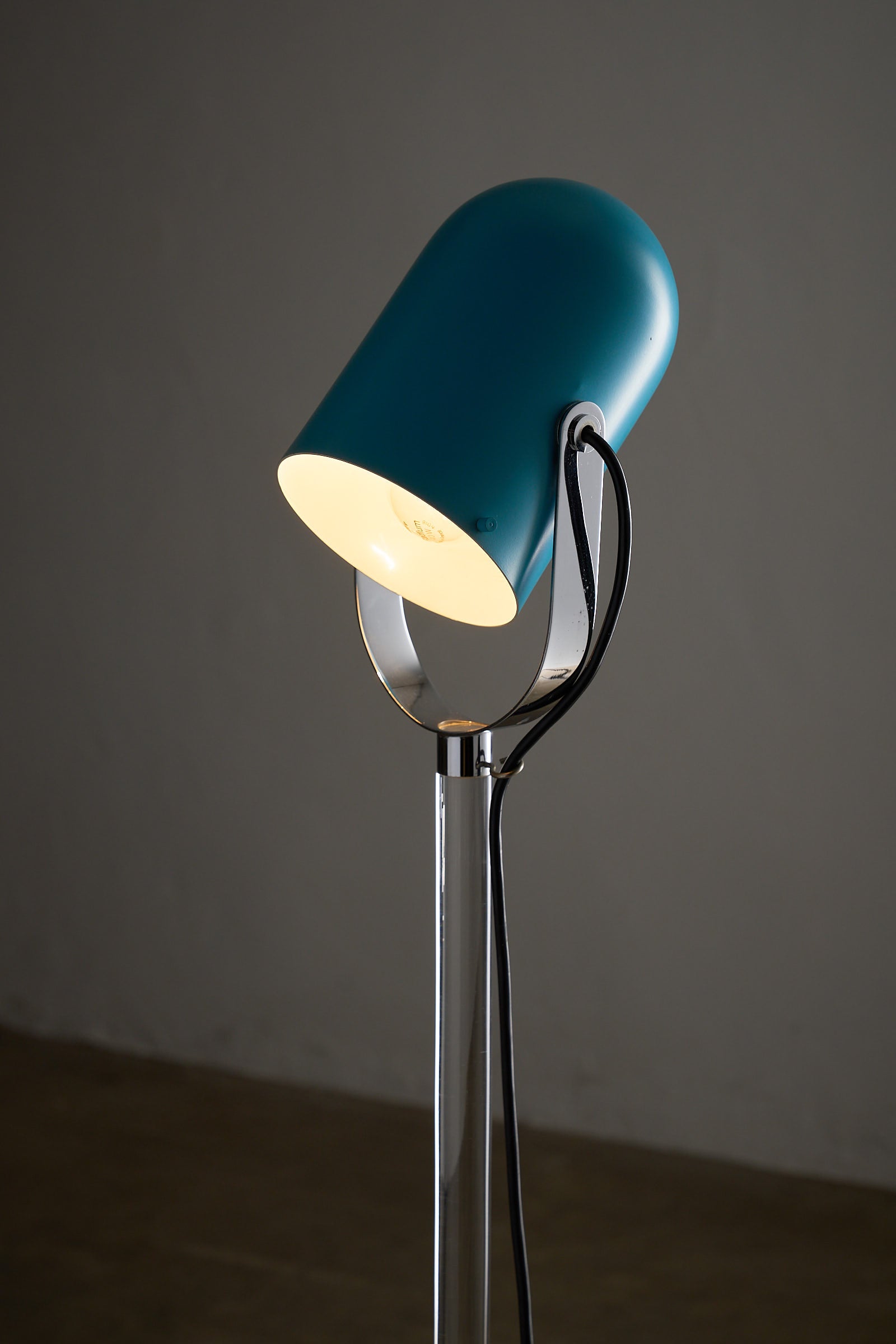 Turquoise Floor Lamp with Plexi Stem by Cosack featuring a modern design and clear plexiglass stem.