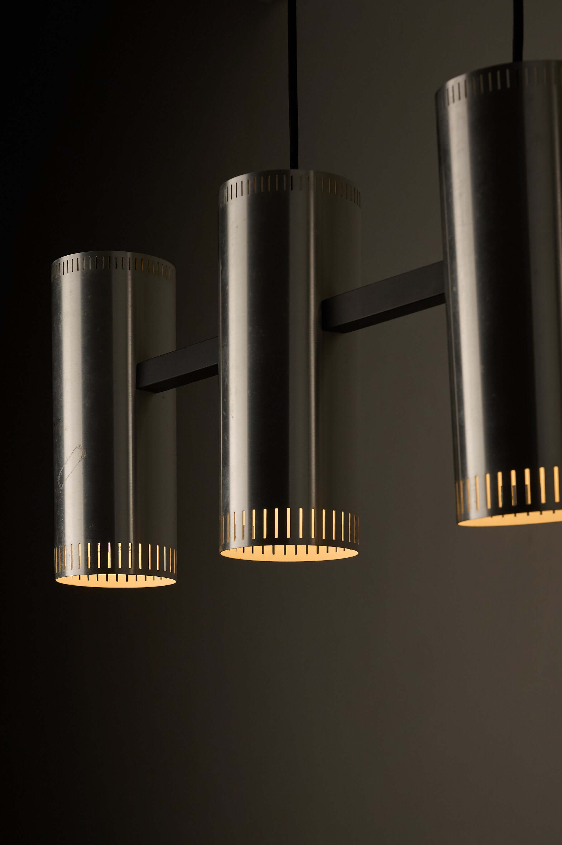 Aluminium "Cylindre IV" 4-Light Linear Pendant by Jo Hammerborg for Fog & Mørup, 1960 featuring brushed aluminium shades.
