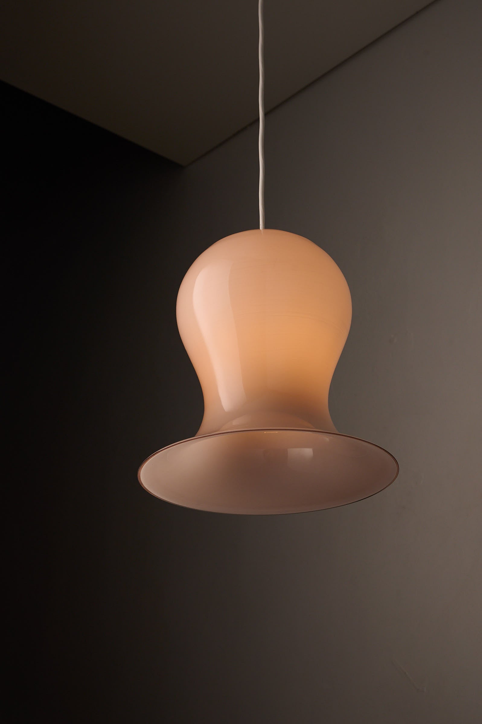 Bell-Shaped Glass Pendant in Dusty Rose, 1970s hanging lamp with a subtle dusty rose hue.