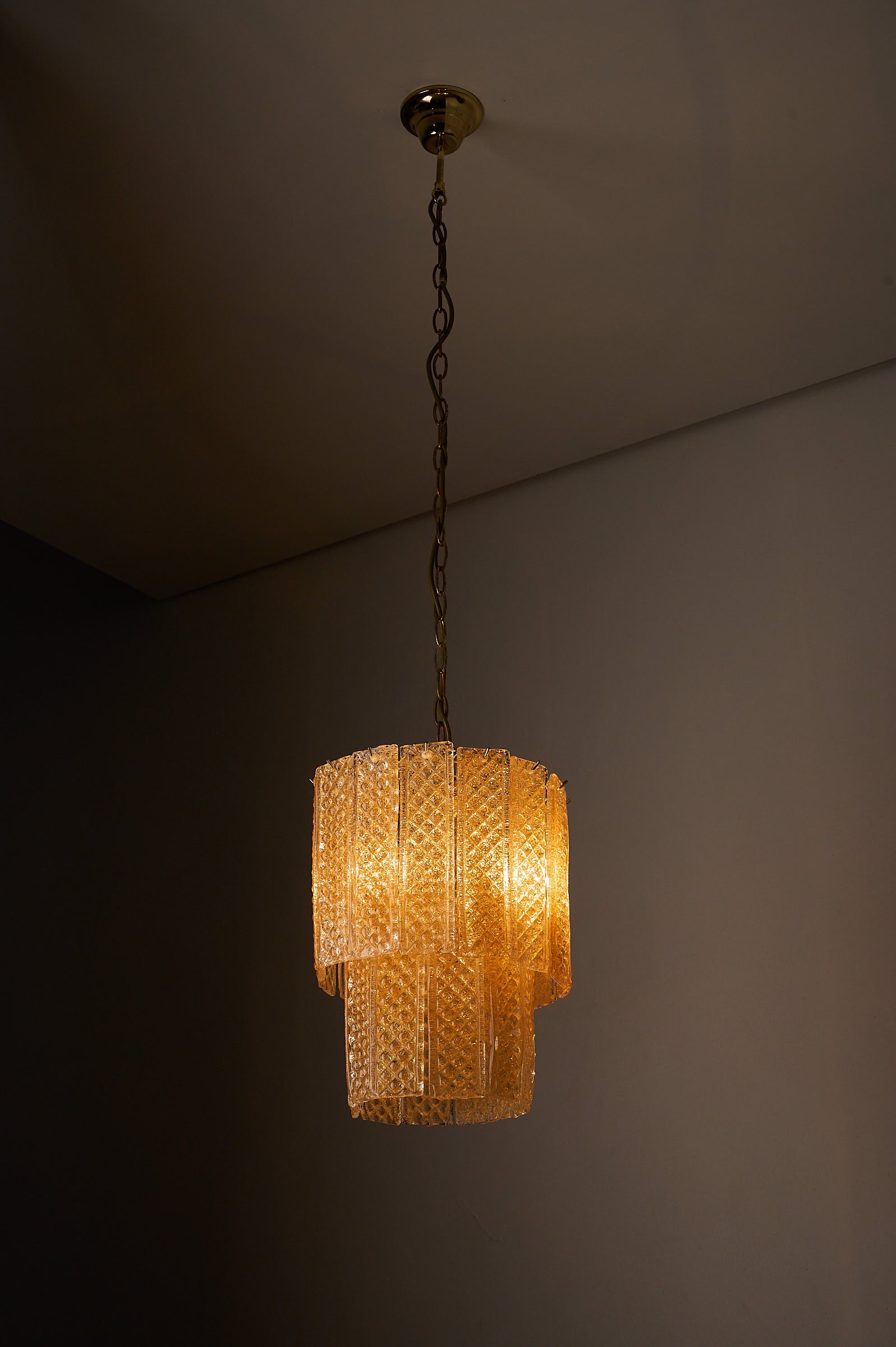 Textured Yellow Glass Panel Chandelier, Europe, 1970s lighting fixture with geometric glass panels in straw-yellow.