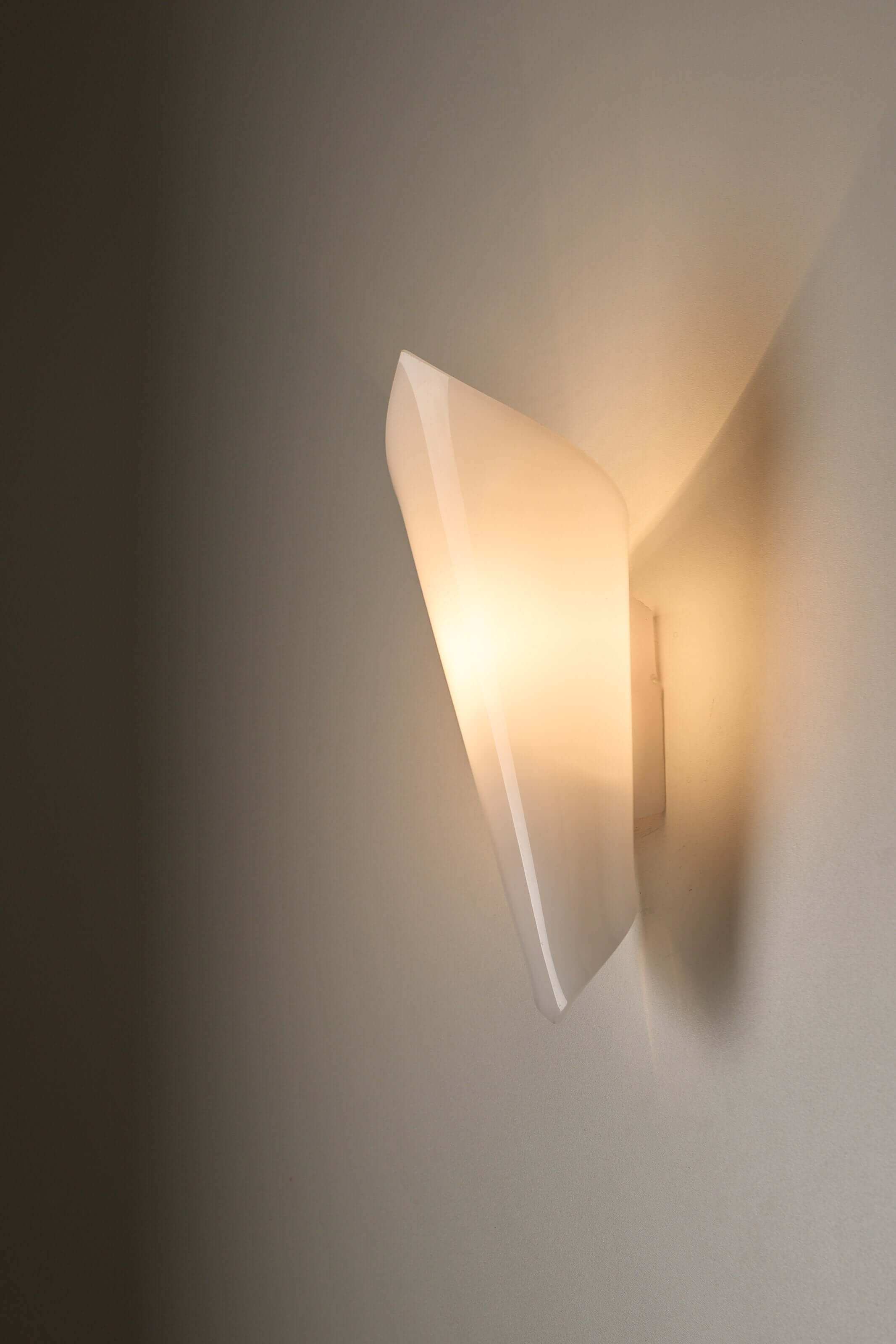 Set of Open Cone Wall Lamps in White Plexiglas by Hanns Hoffmann-Lederer, Germany, 1950s on wall.