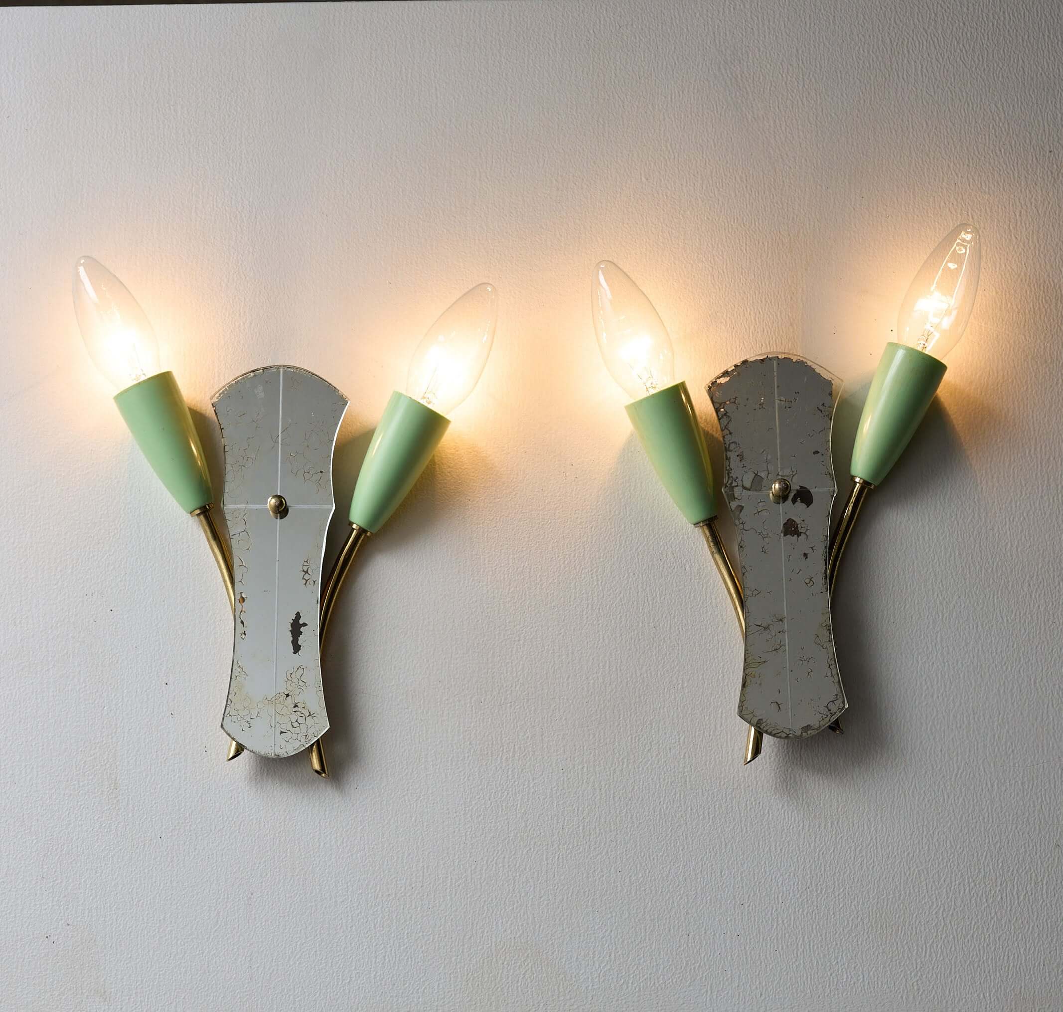 Brass and Mirrored Glass Wall Lamp, 1950s with pale green lampholders and etched mirror detail.