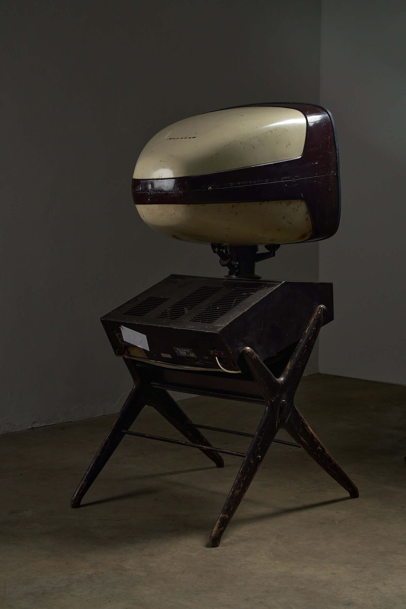 Teleavia P111 'Panoramic' Television Set (1958) showcasing its unique design with a swiveling CRT and console base.