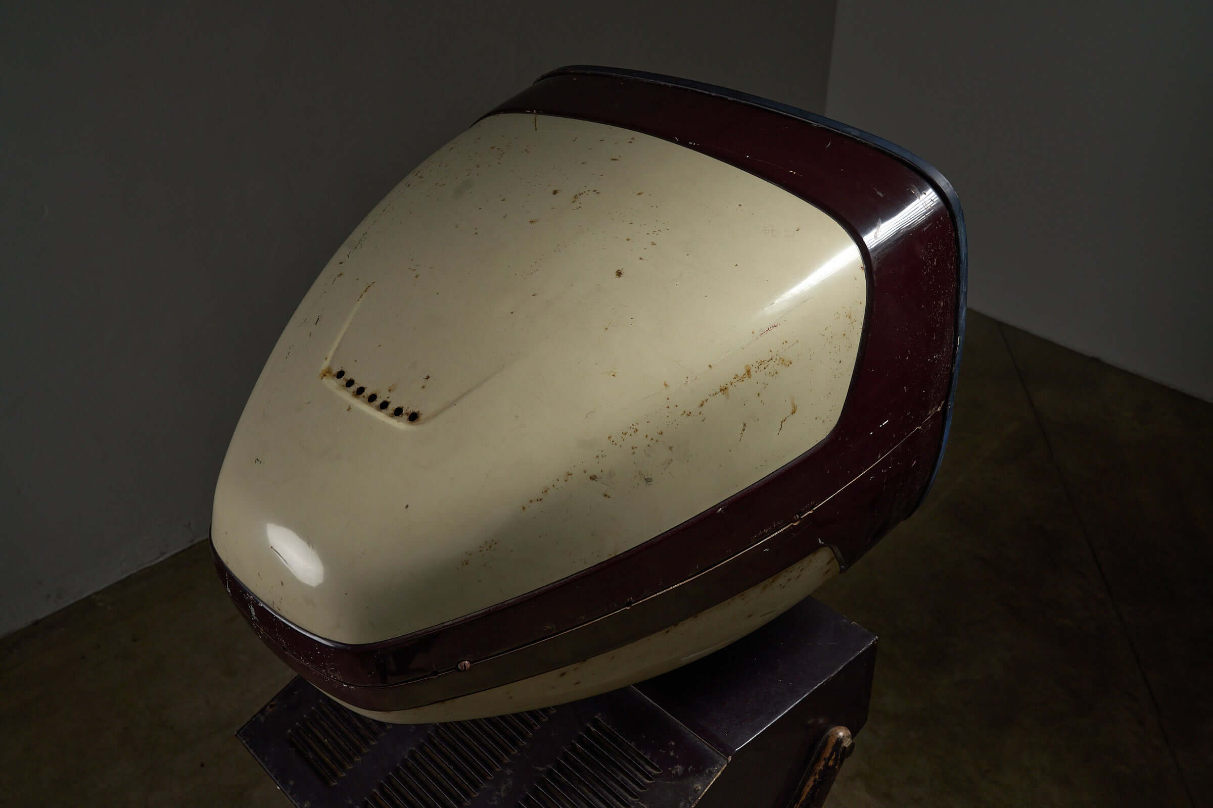 Teleavia P111 'Panoramic' Television Set (1958) with distinctive swiveling CRT housing.