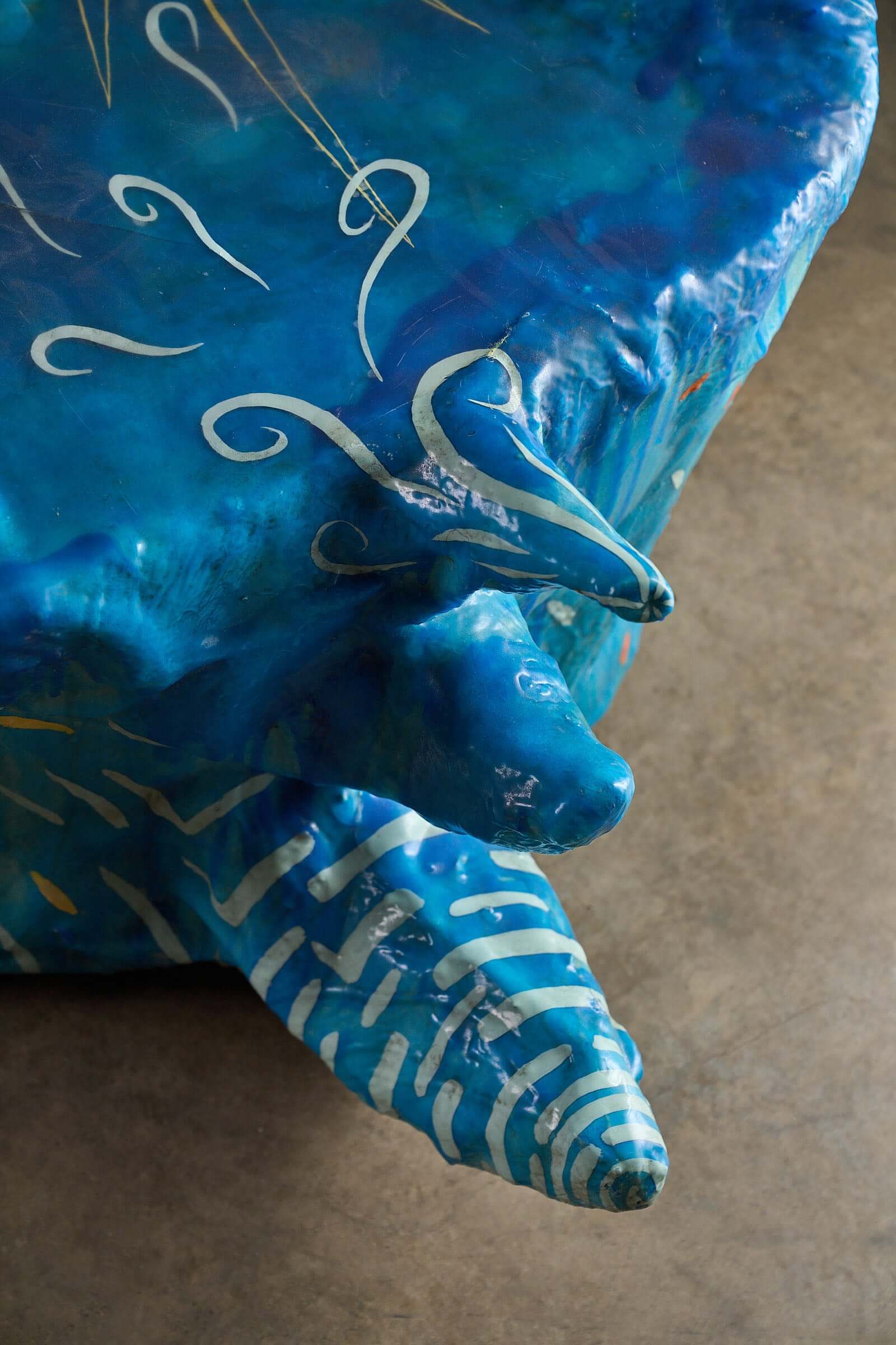 The Sun Who Never Goes Down Polyester Chair by Arne Quinze, 1971 close-up of intricate blue design details.