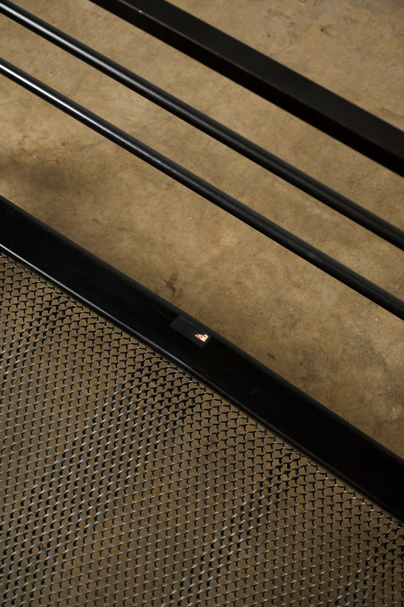 Rob Parry & Emile Truijen 'Kamer 56' Bed for Dico Dico metal frame and mesh base detail